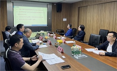 湖南省政協(xié)副主席、工商聯(lián)主席張健一行蒞臨進(jìn)芯電子指導(dǎo)工作